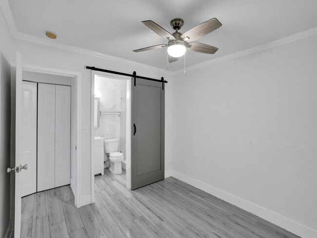 Building Photo - 601 NE 59th Ct