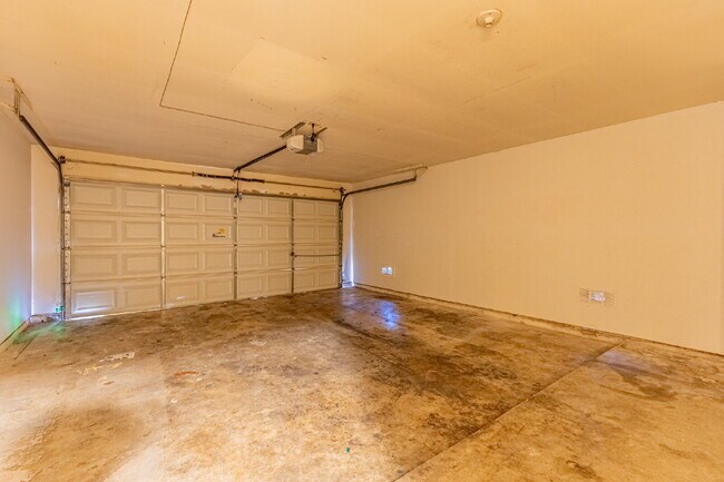 Building Photo - 4414 Valleybrook