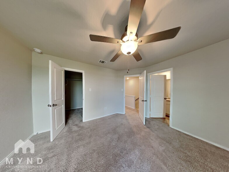 Building Photo - 8727 Key Windy Way