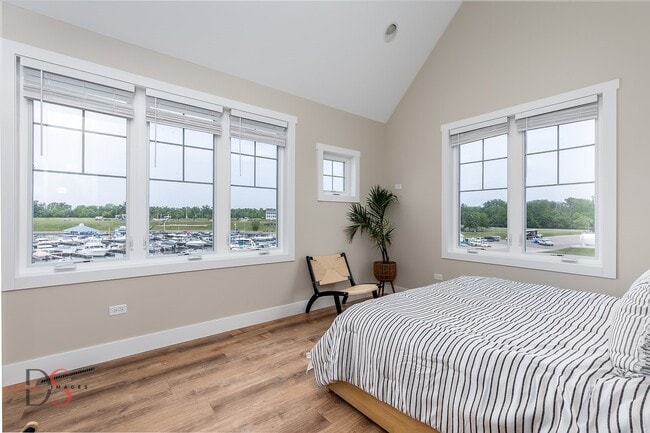 Building Photo - 208 Leeward Way