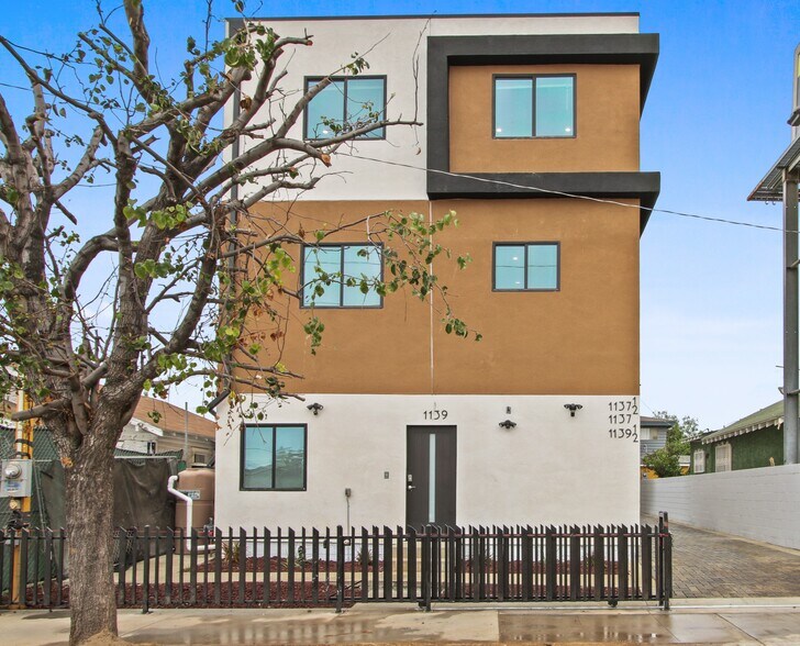 Building Photo - 1139 S Lorena St