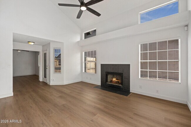 Building Photo - 1811 S 39th St