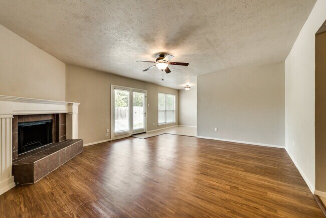 Building Photo - Watauga/North Richland Hills: $1925 3 bed ...