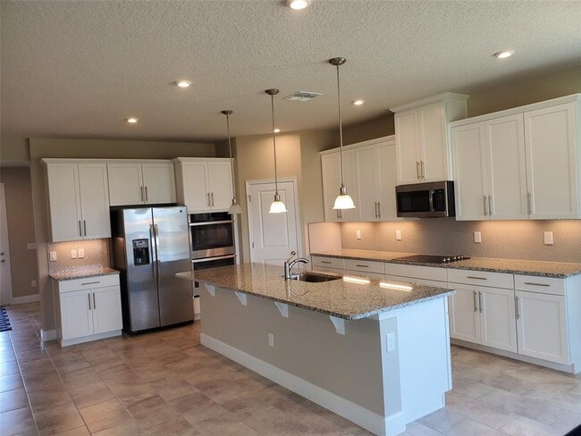 Building Photo - 3444 Grassy Lake View Ave