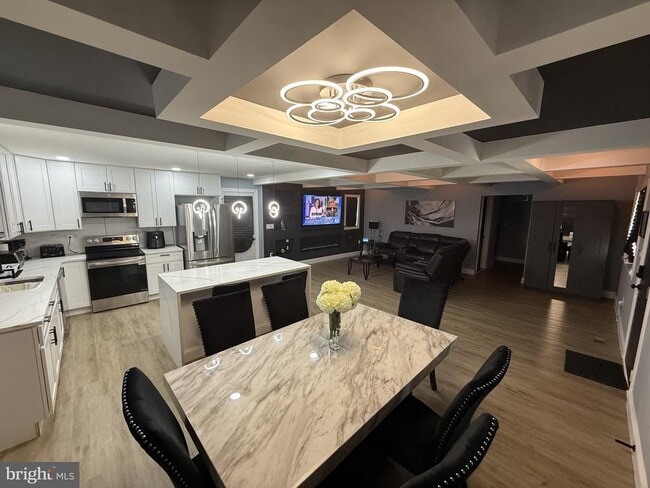 Building Photo - 7022 Highbridge Rd