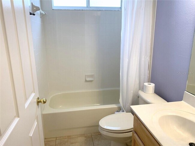 Building Photo - 10126 Mowry Ln