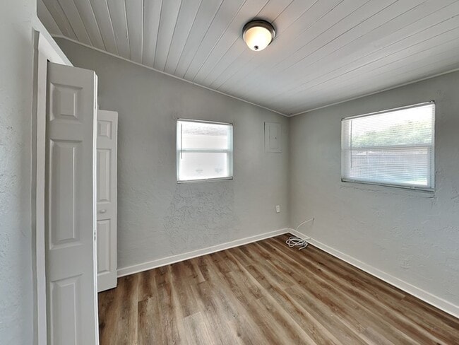 Building Photo - 3Bed/2Bath Home in Sarasota