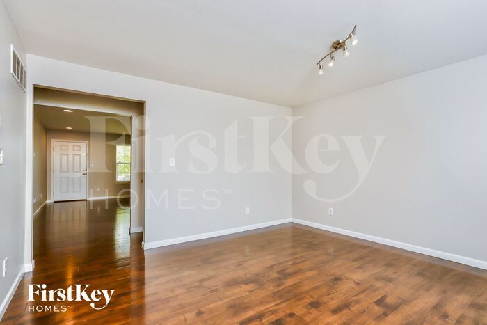 Building Photo - 109 Piety Dr