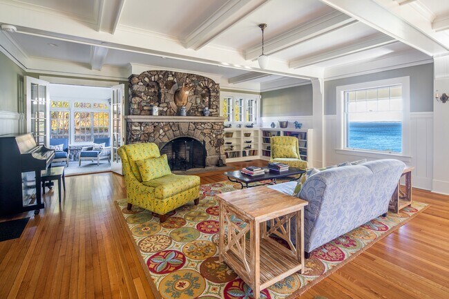 Building Photo - 39 Rockcraft