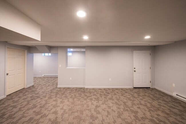 Building Photo - 4 Cyrus Way