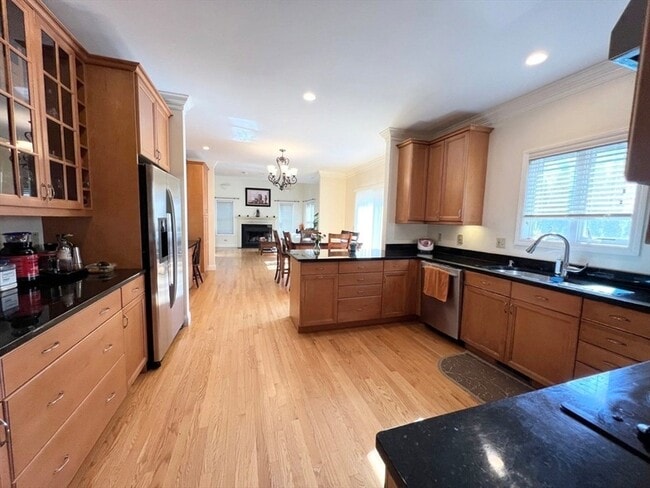 Building Photo - 15 Stimson Ave