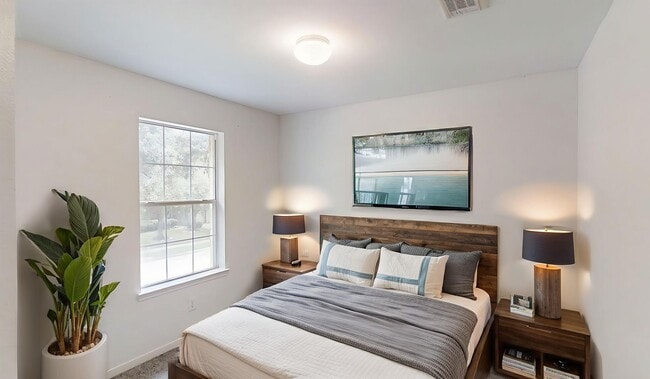 Building Photo - 6914 Grants Hollow Ln