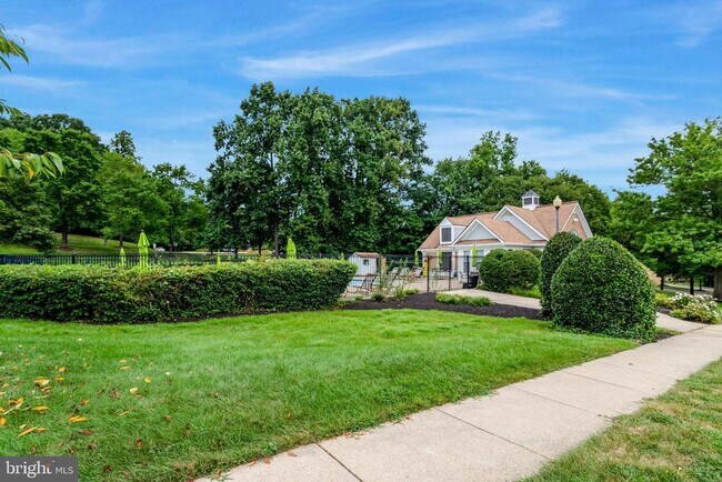 Building Photo - 7510 Ashby Ln