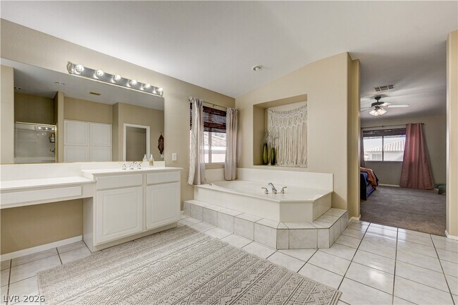 Building Photo - 268 Copper Glow Ct