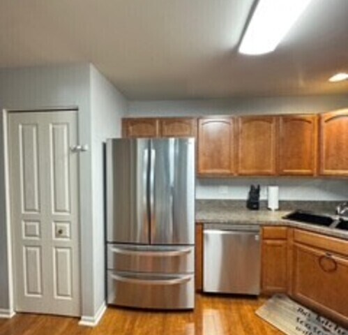 Building Photo - 9363 Rainsford Dr