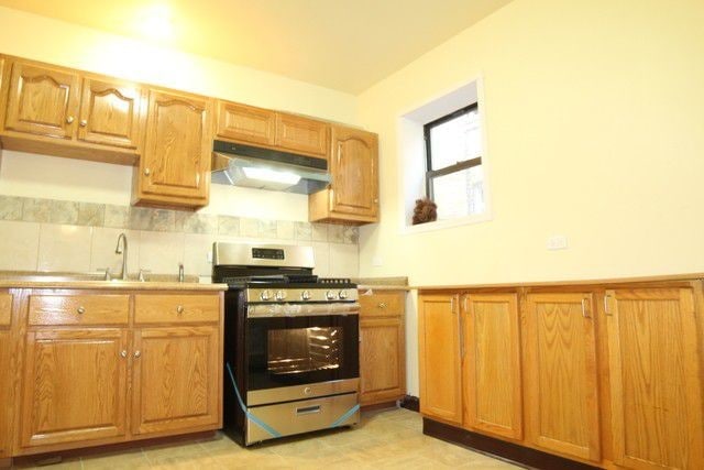 Building Photo - 2742 S Millard Ave