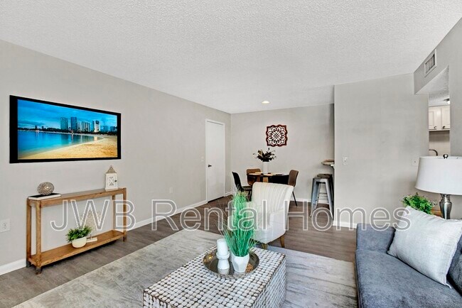 Building Photo - 10825 Key Haven Blvd