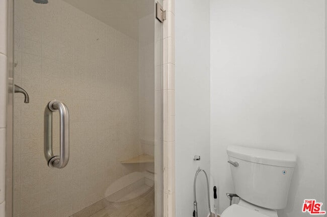 Building Photo - 8704 Gregory Wy