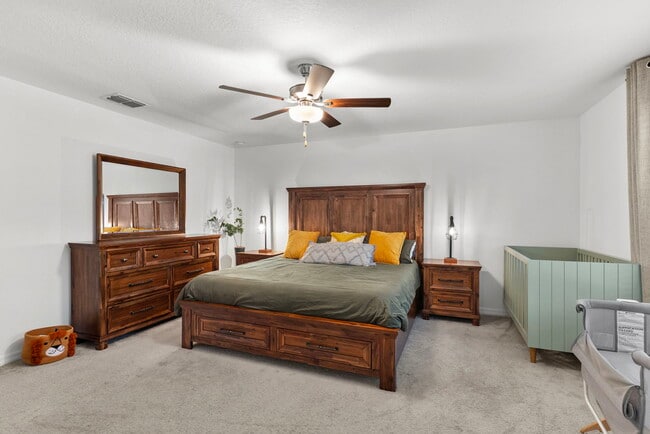 Building Photo - 1742 Red Loop