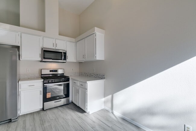 Building Photo - Beautifully Upgraded 3BD/2BA Home in Henderson’s Green Valley