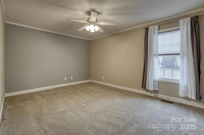 Building Photo - 941 41st Ave Dr NE
