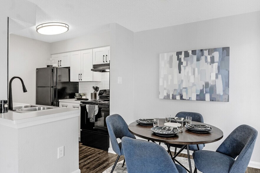 The Hudson 5757 S Staples St Corpus Christi TX 78413 Apartment Finder