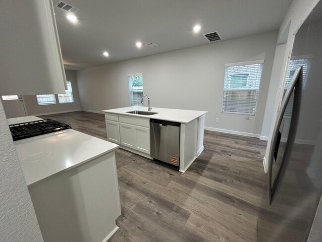 Building Photo - 7914 Alset Dr