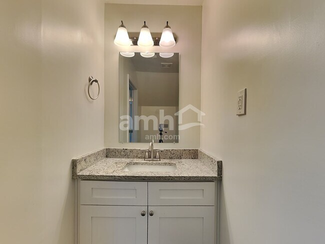 Building Photo - 36 Jones Creek Cir