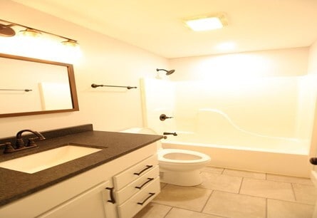 Building Photo - 7520 Jenkins Rd