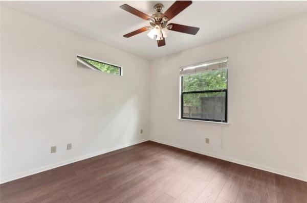 Building Photo - 10104 Missel Thrush Dr