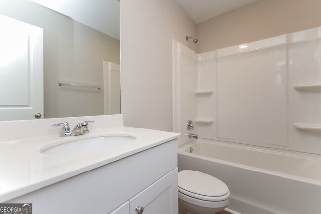 Building Photo - 318 Augusta Woods Dr