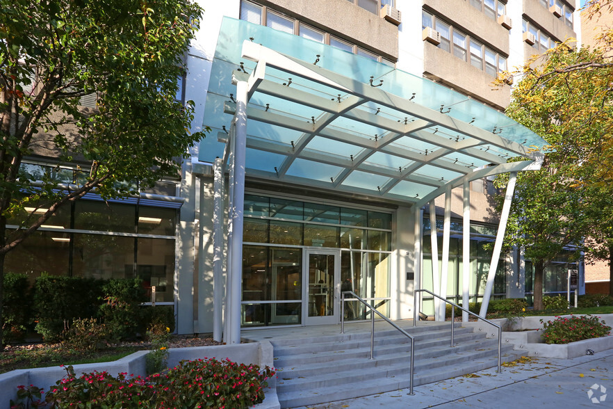 Entry - Belmont Tower Apartments