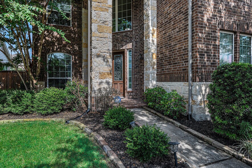 Building Photo - 11011 Kirker Ln