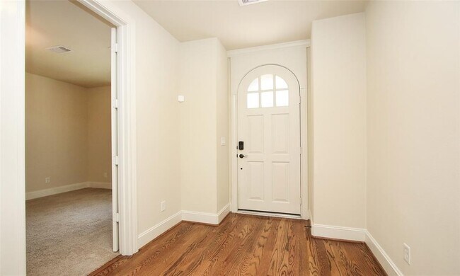 Building Photo - 2707 Cohn Garden Ln