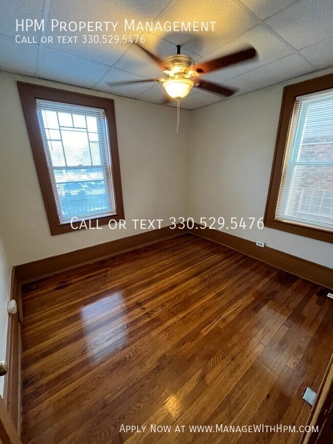 Building Photo - 11 S Highland Ave