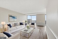 Building Photo - 301 N Beauregard St