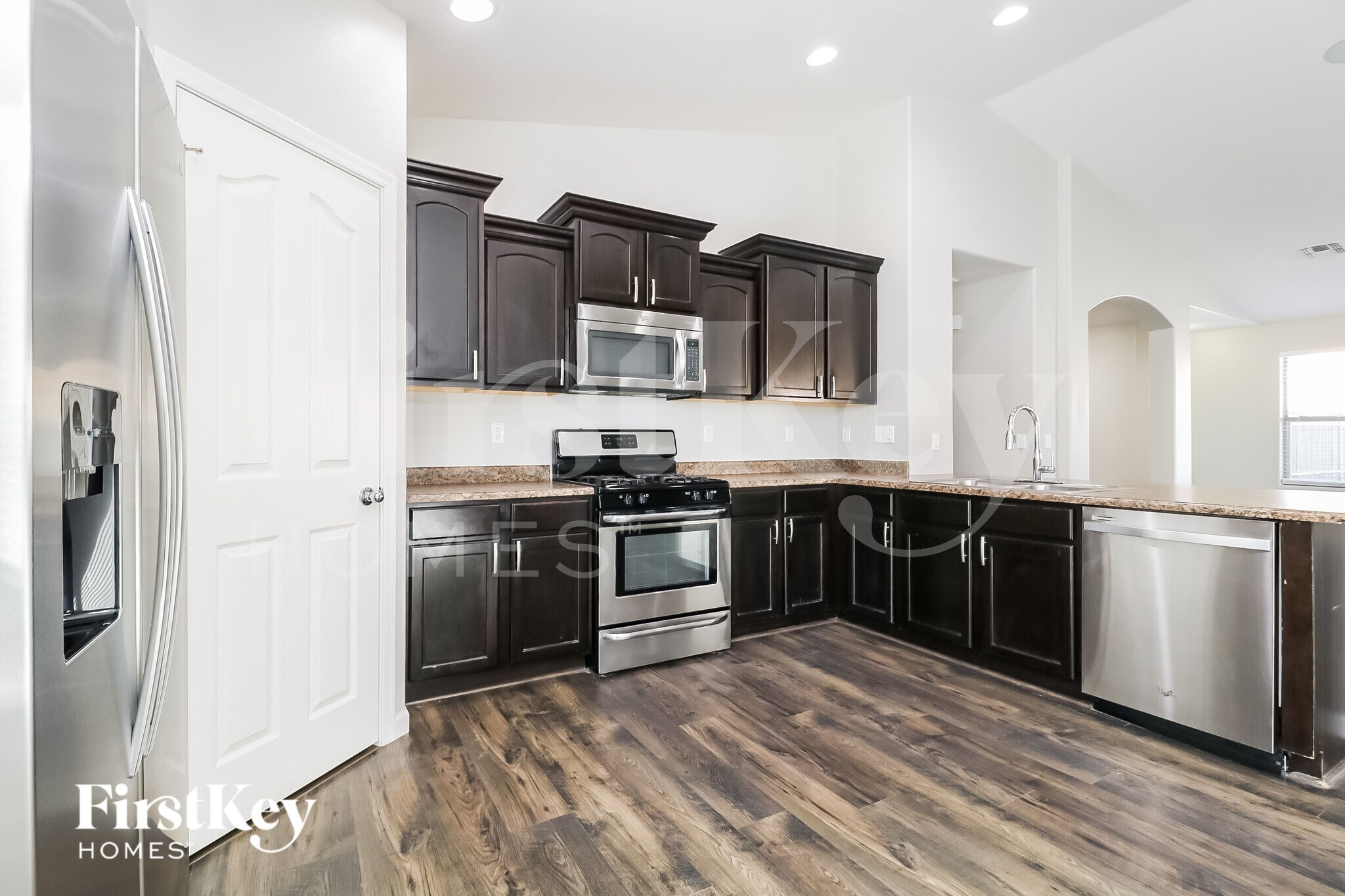 Building Photo - 19614 W Morning Glory St