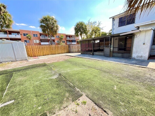 Building Photo - 1675 W 68th St