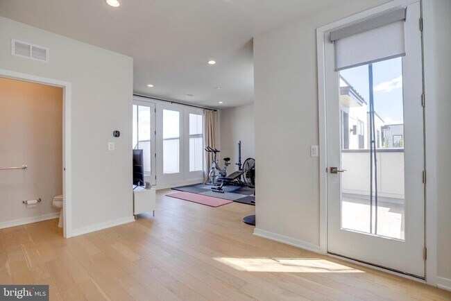 Building Photo - 14371 Beckett Glen Cir