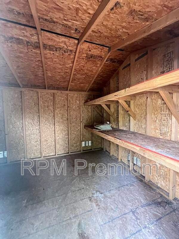 Building Photo - 13235 Country Park Ave