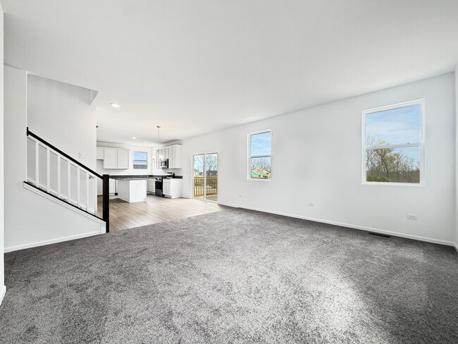 Building Photo - 1215 Stonegate Dr