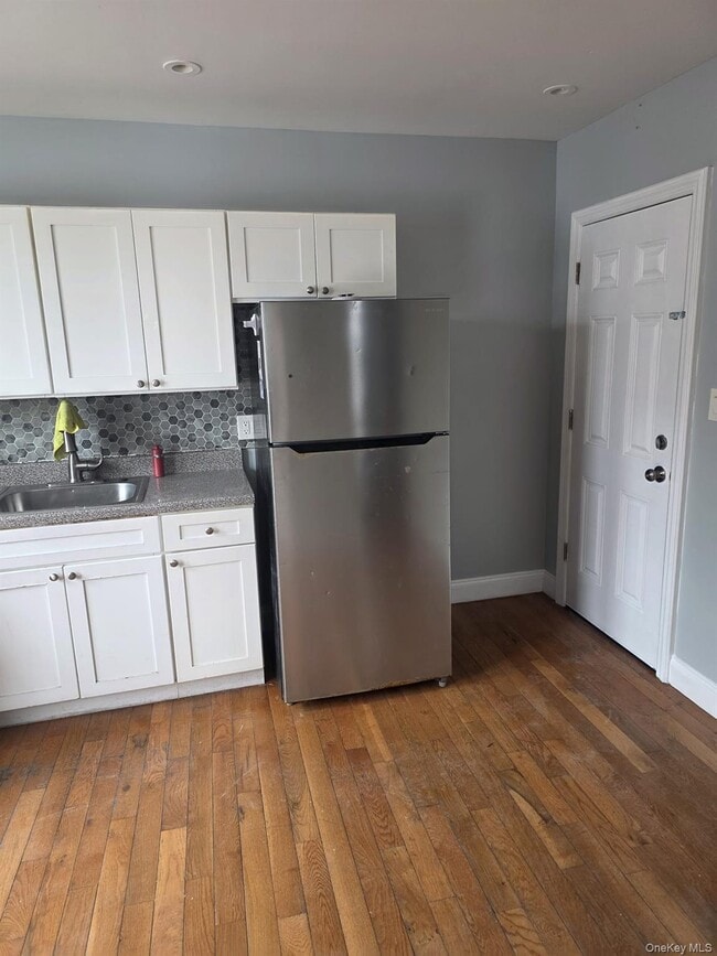 Building Photo - 238 Lawrence Ave