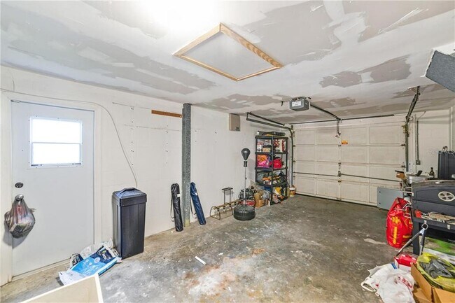 Building Photo - 8019 Beaver Creek Loop