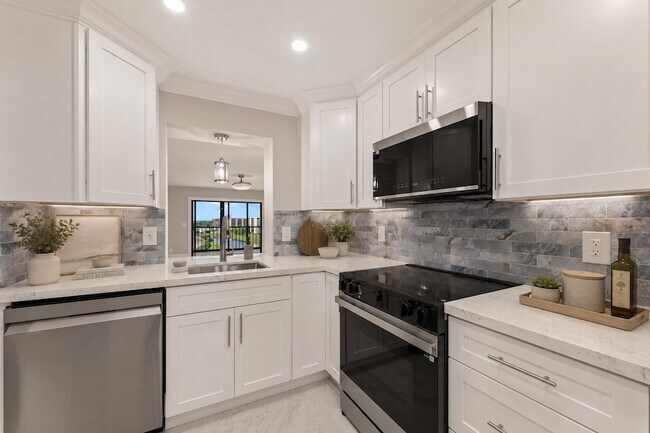 Building Photo - 14476 Amberly Ln