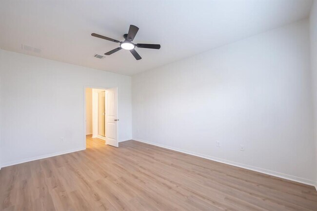 Building Photo - 1407 Brashear Ct