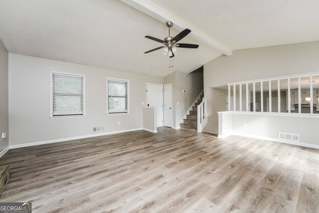 Building Photo - 2678 Porter Dr