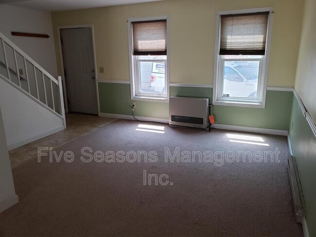 Building Photo - 68 S Willard St