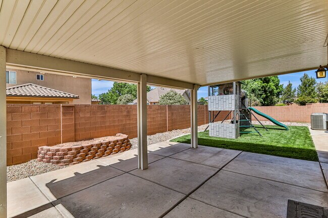 Building Photo - "Spacious 4-Bedroom Retreat with 3,584 Sq ...