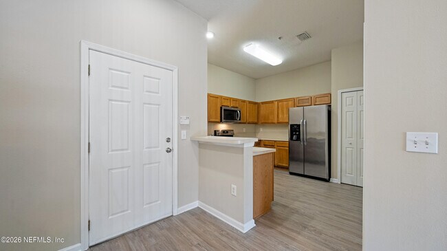 Building Photo - 6099 Maggies Cir