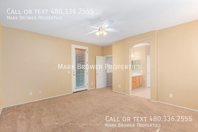 Building Photo - 1462 W. Roadrunner Dr.